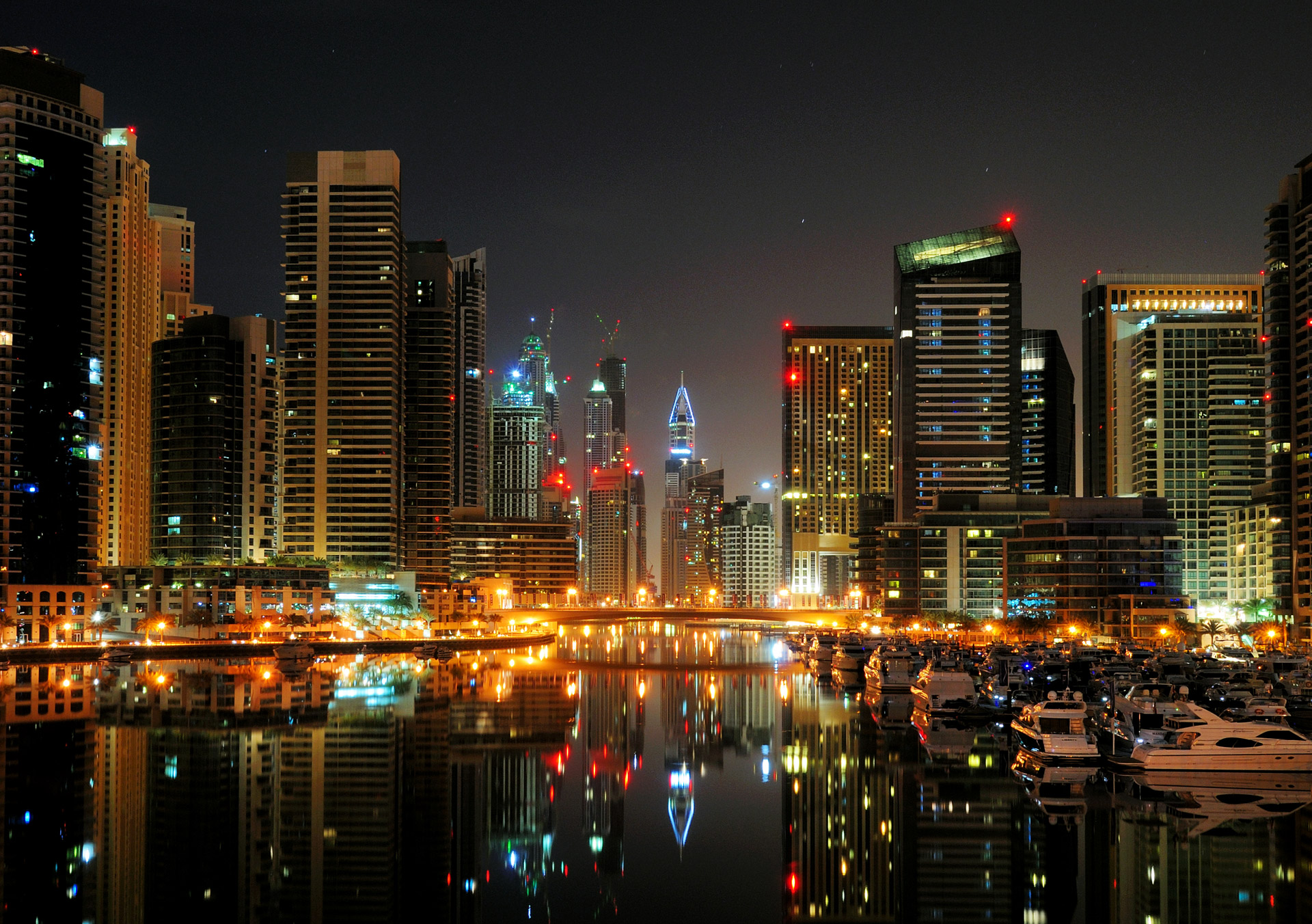 Дубай. Марина ночью. Dubai. Dubai Marina at Night. 31
