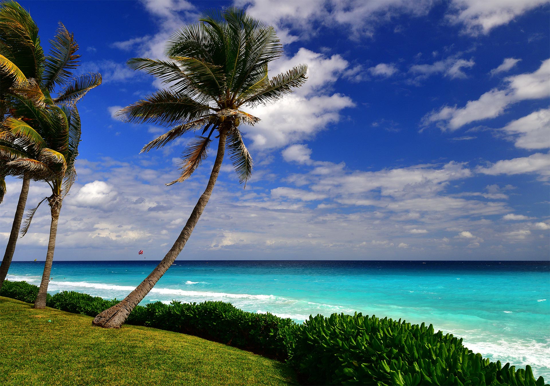 Январь в Канкуне. Полуостров Юкатан. Мексика. January in Cancun. Hotel Zone (Zona Hotelera). Yucatan Peninsula. Mexico.